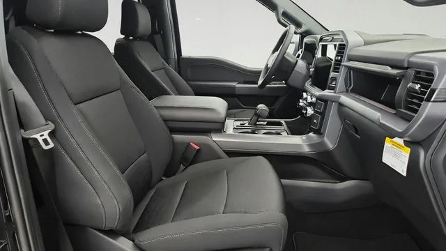 New 2026 Agate Black Metallic Ford XLT image 48