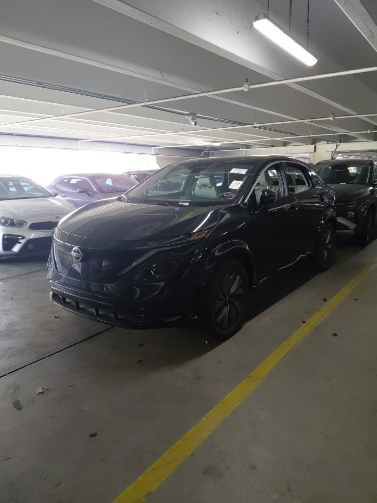 Used 2024 Black Nissan ENGAGE image 4