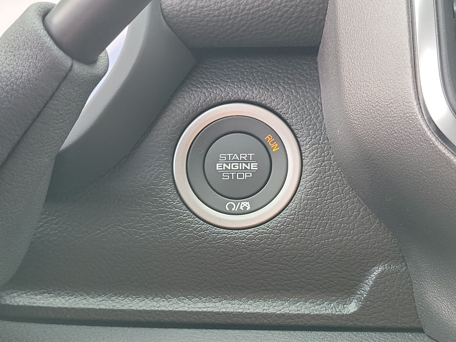 2026 RAM 2500 Laramie - Photo 11