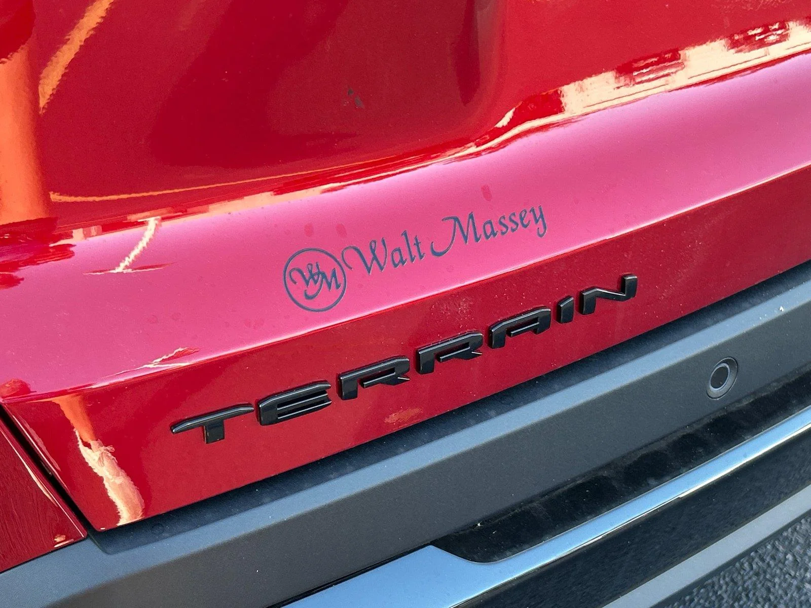 New 2027 Volcanic Red Tintcoat GMC Elevation image 5