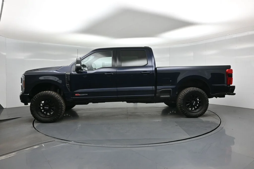 New 2025 Blue Ford Platinum image 27