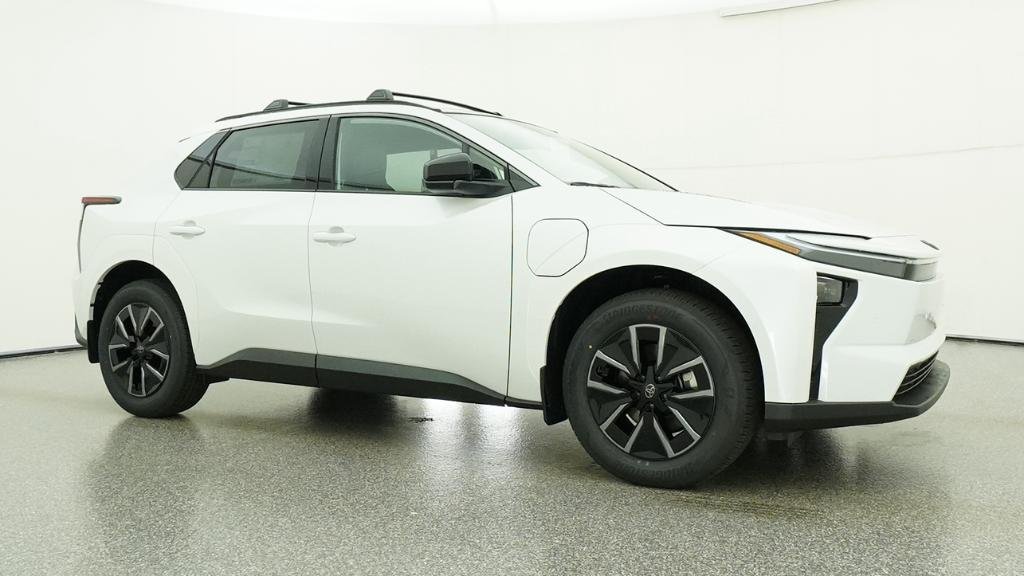 New 2026 Wind Chill Pearl Toyota XLE image 42