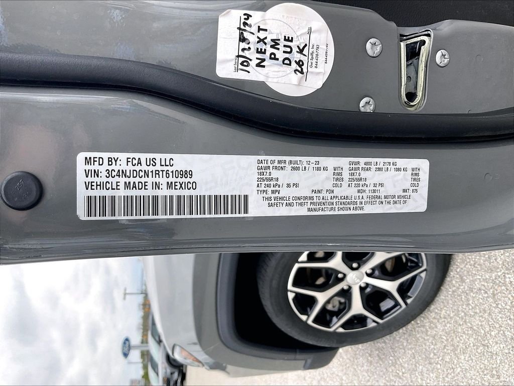 Used 2024 Gray Jeep Limited image 31