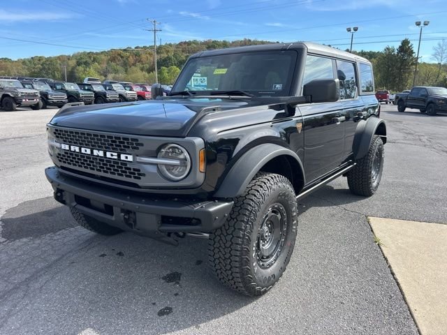 New 2025 Shadow Black Ford Badlands® image 10