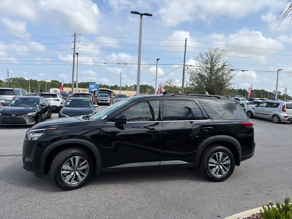 New 2026 Nissan Pathfinder SL 4D Sport Utility