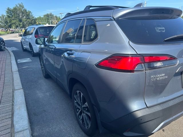 Used 2022 Gray Toyota XLE image 4