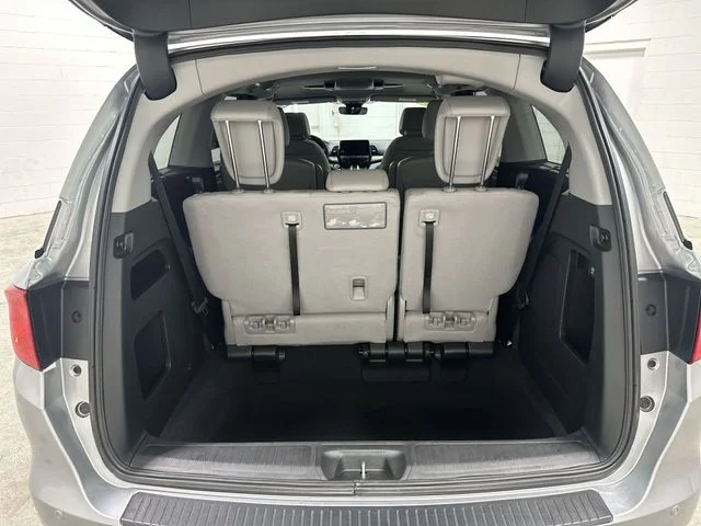2023 Honda Odyssey Touring - Photo 16