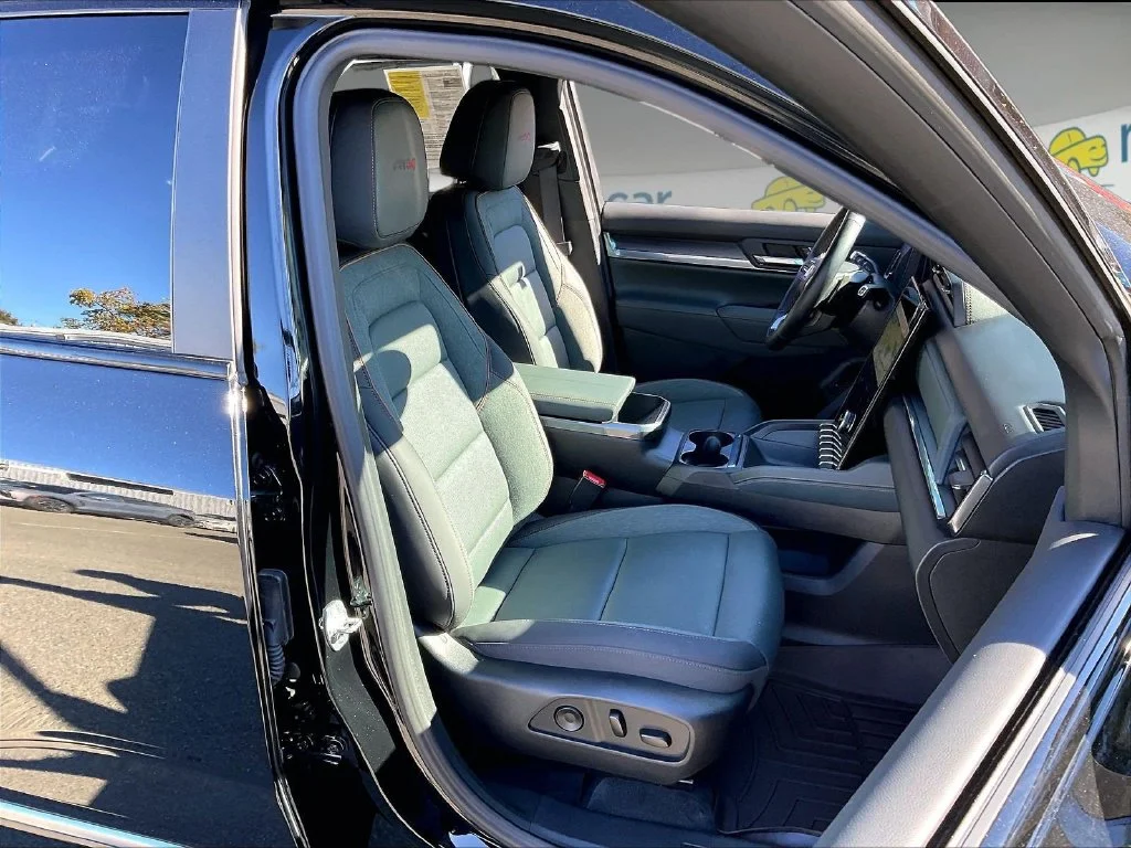 Used 2026 Black GMC AT4 image 11