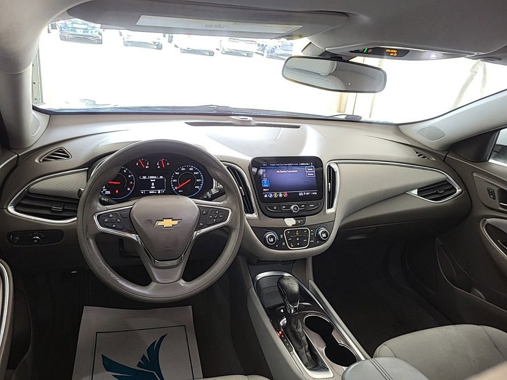 Used 2021 White Chevrolet LT image 6