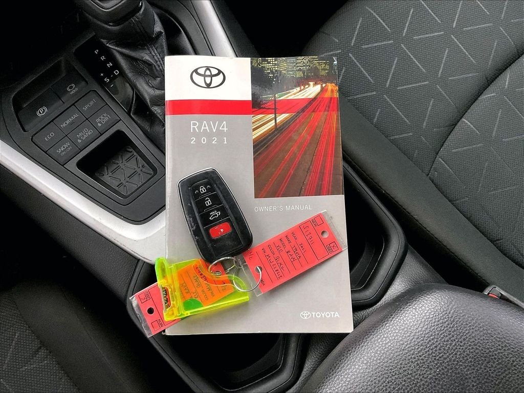 Used 2021 Black Toyota XLE image 15
