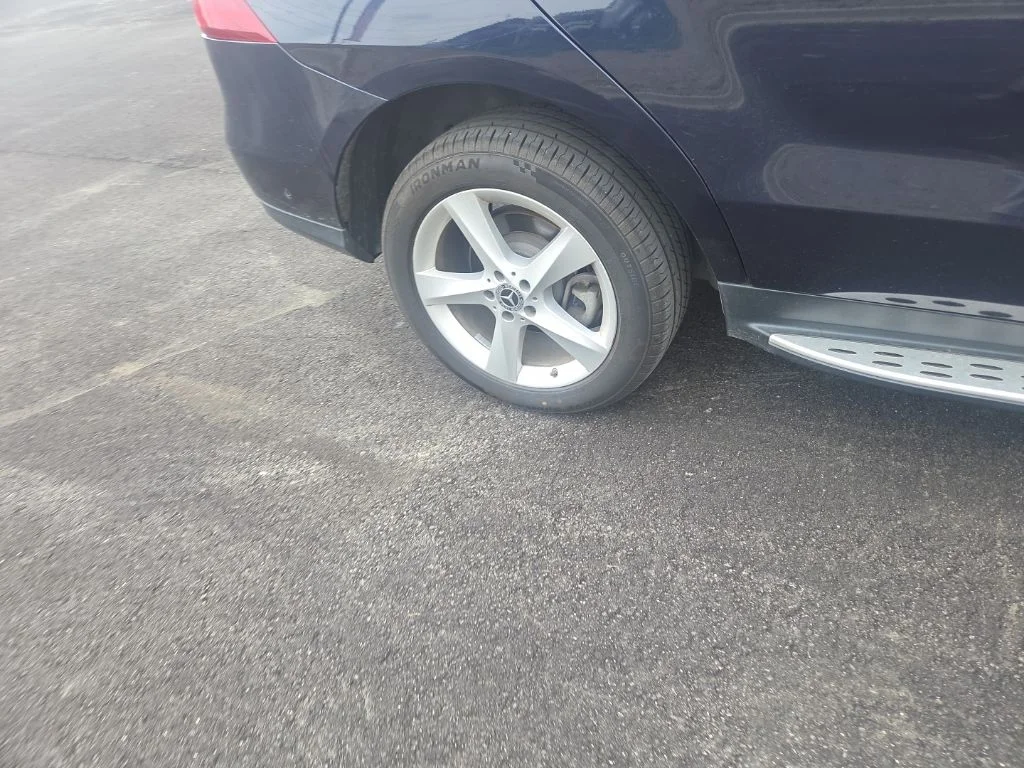 Certified Used 2018 Blue Mercedes-Benz GLE 350 image 15