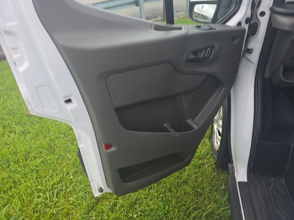 Used 2024 White Ford XLT image 10