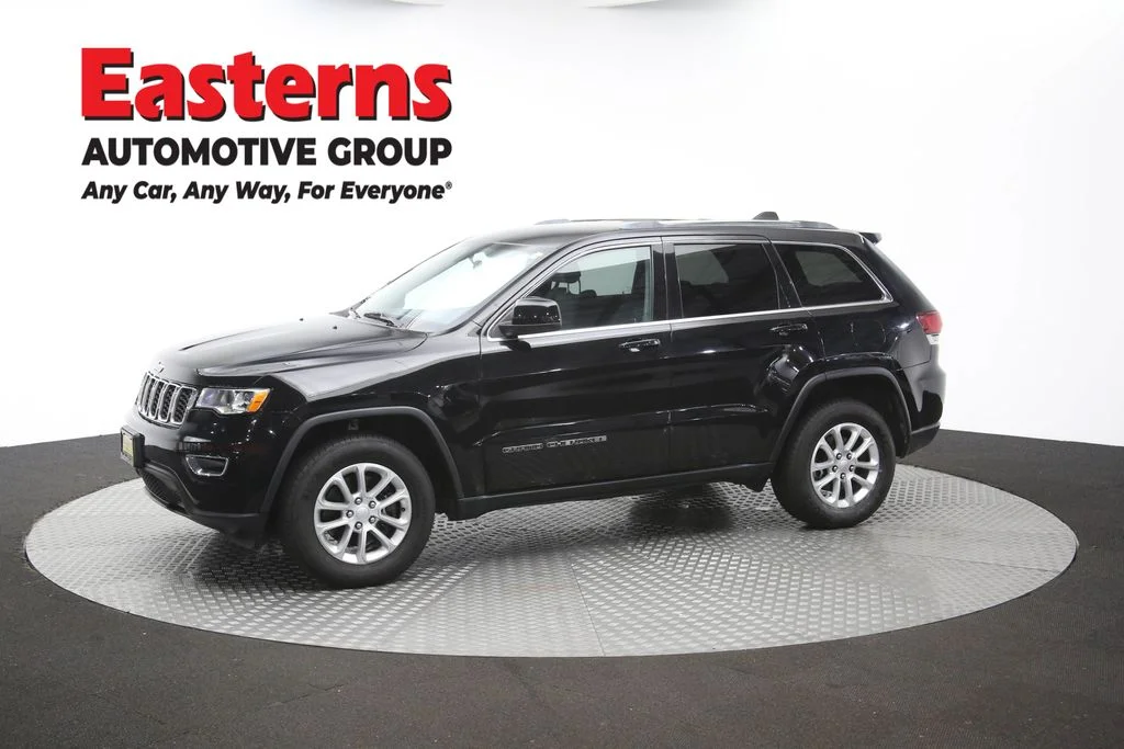 Used 2021 Black Jeep Laredo E image 60