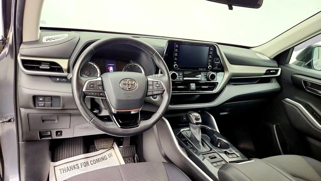 Used 2021 Magnetic Gray Metallic Toyota LE AWD image 12