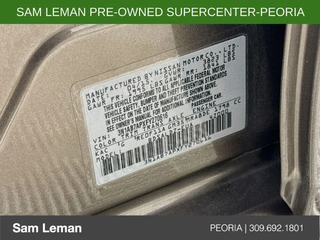 Used 2015 Silver Nissan SV image 28