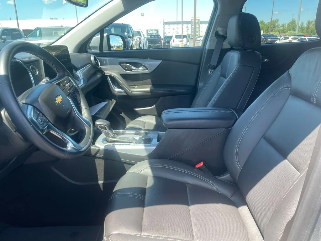 Used 2024 Sterling Gray Metallic Chevrolet LT image 19