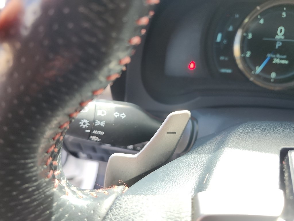 Used 2015 Starfire Pearl Lexus  image 28