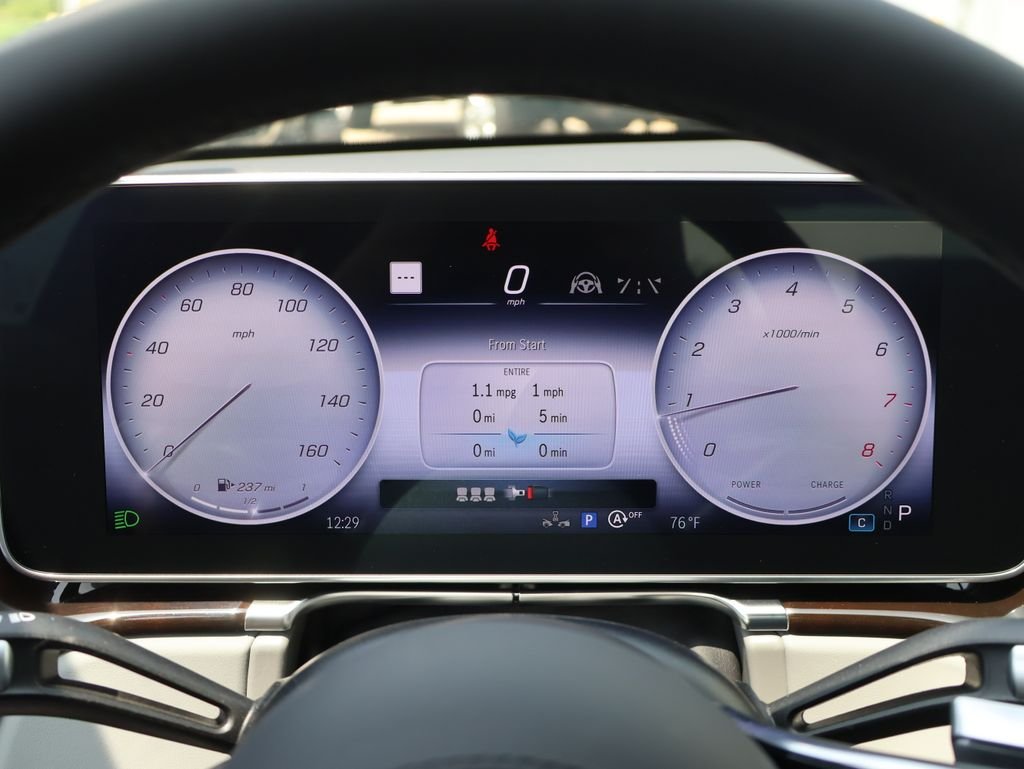 Certified Used 2023 Obsidian Black Metallic Mercedes-Benz S 580 image 32