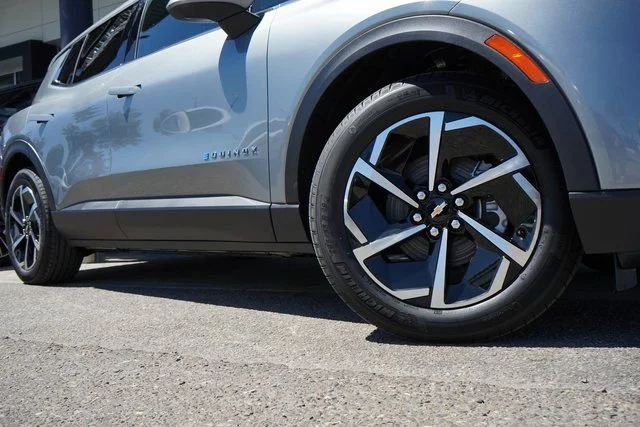 2026 Chevrolet Equinox EV 2LT - Photo 10