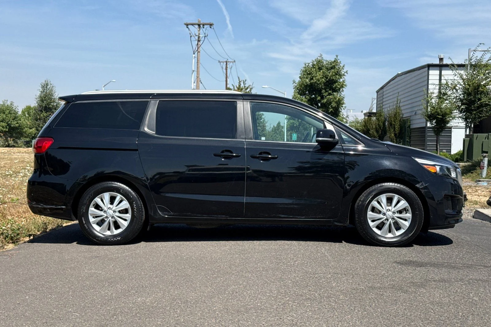 Used 2018 Black Kia LX image 2