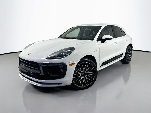 Pre-Owned 2022 Porsche Macan S With Navigation &amp; AWD