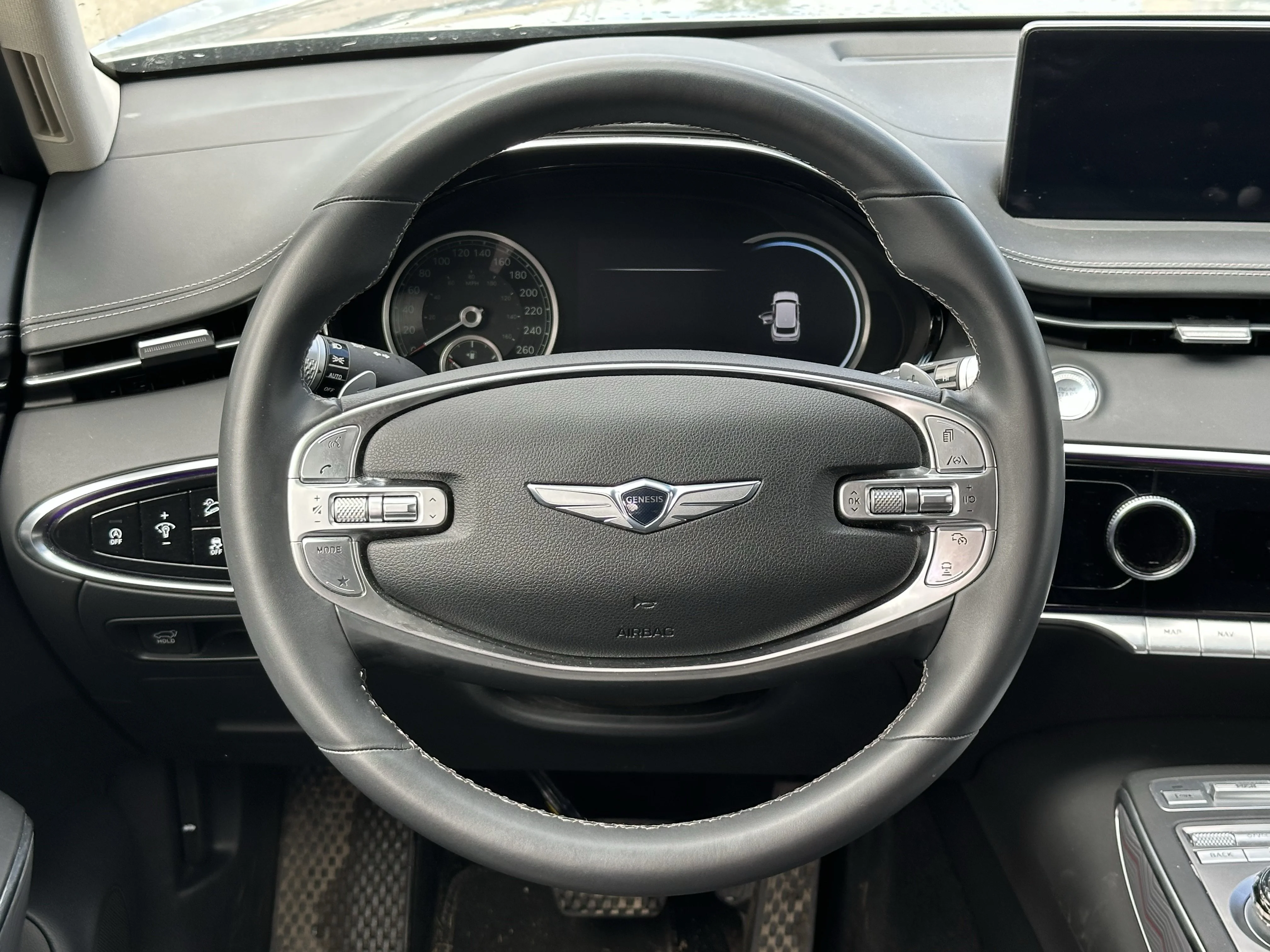 Certified Used 2025 Savile Silver Genesis 2.5T Advanced image 11