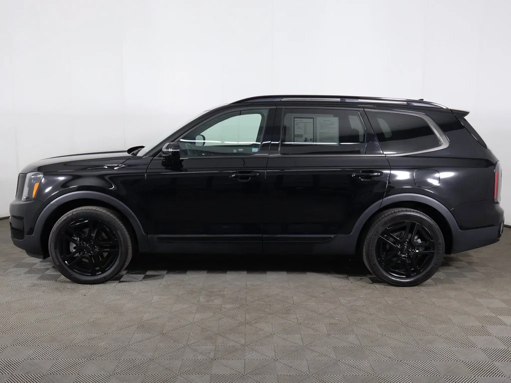 Certified Used 2025 Black Kia SX-Prestige X-Line image 23