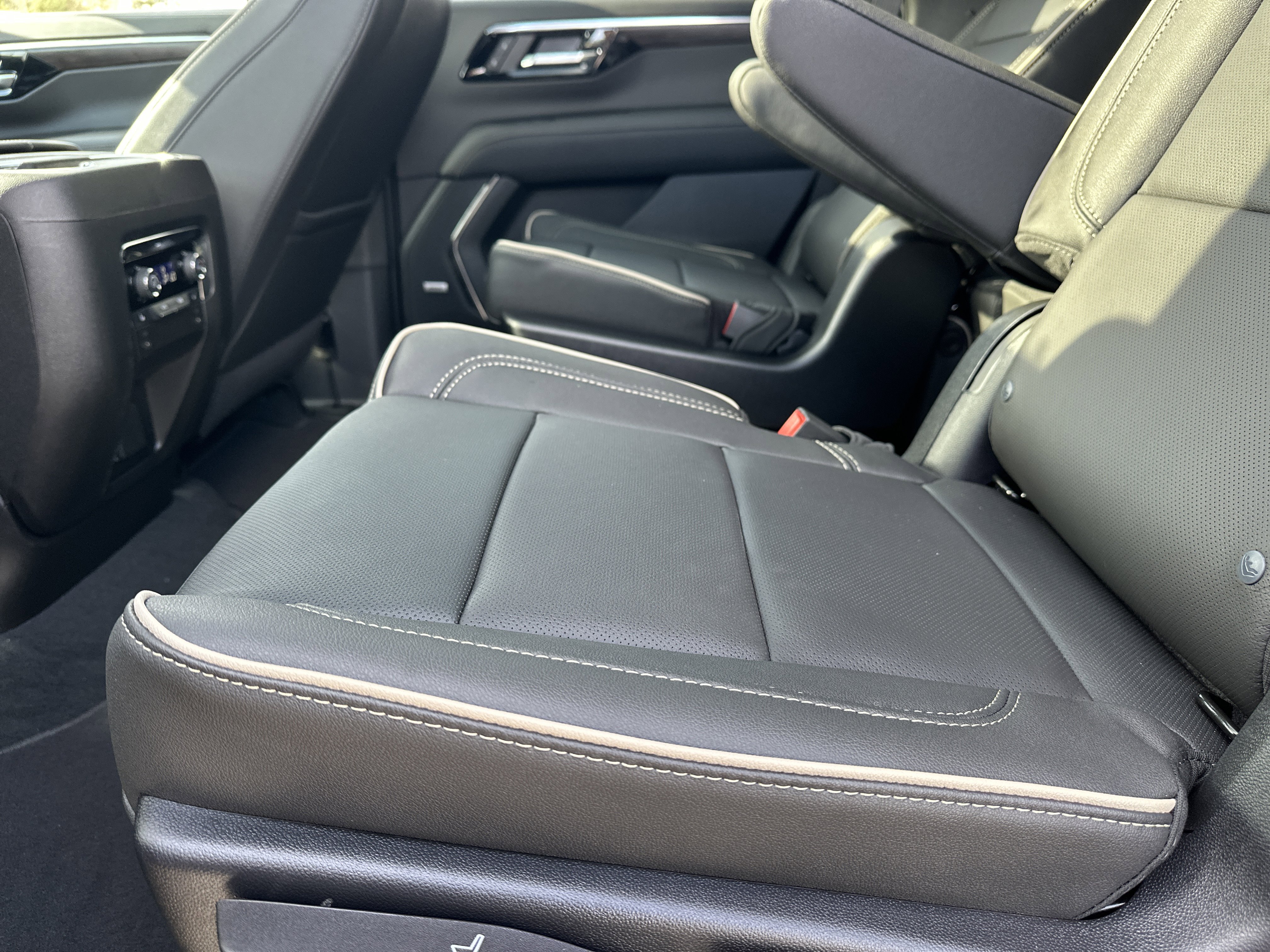 2026 Chevrolet Tahoe Premier - Photo 21
