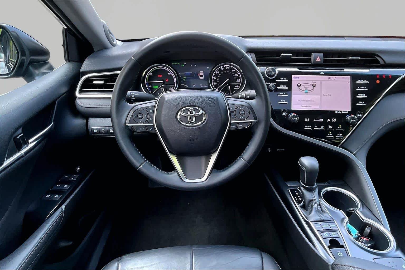 Used 2018 Galactic Aqua Mica Toyota Hybrid XLE image 6