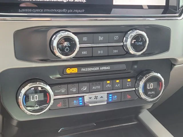 Used 2022 Red Ford Lariat image 26