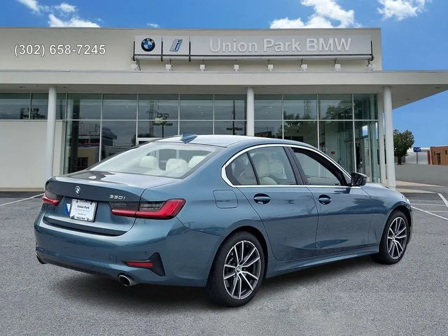 Used 2021 Blue Ridge Mountain Metallic BMW 330i xDrive image 4