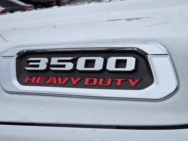 New 2026 Bright White Clear-Coat Exterior Paint RAM Tradesman image 30