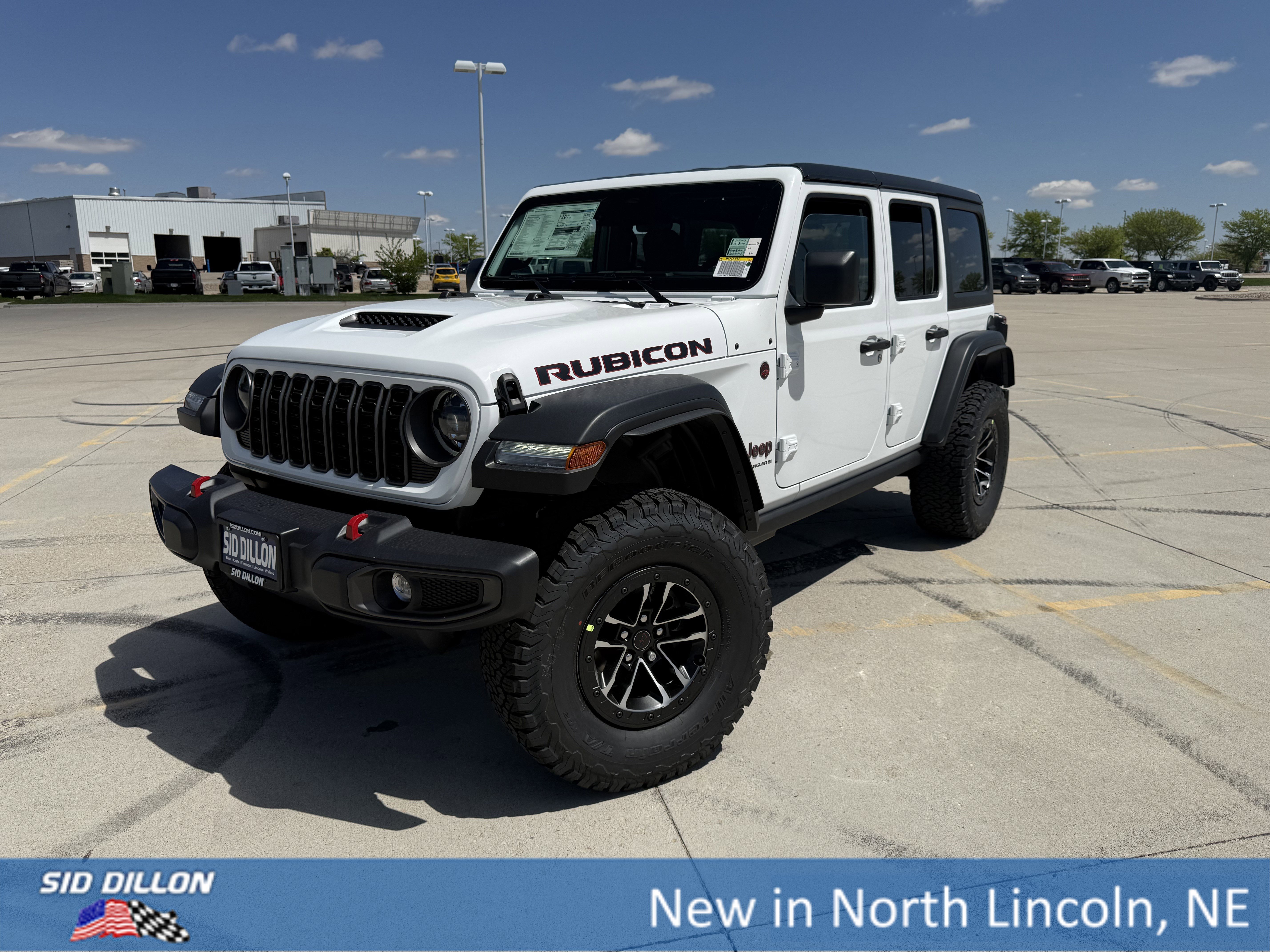 New 2026 Bright White Clear-Coat Exterior Paint Jeep Rubicon image 1