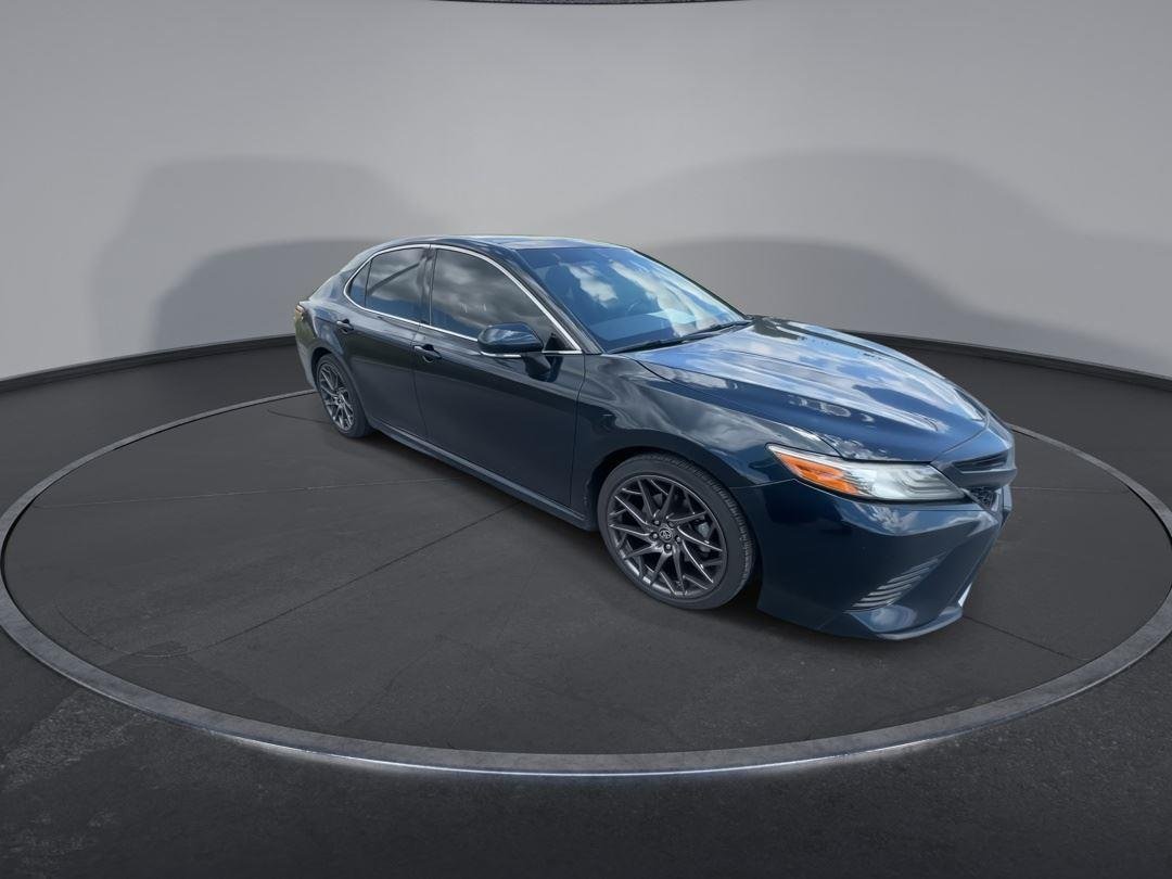 Used 2019 Galactic Aqua Mica Toyota XSE V6 image 2
