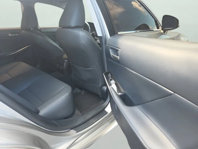 Used 2020 Silver Lexus 300 image 21