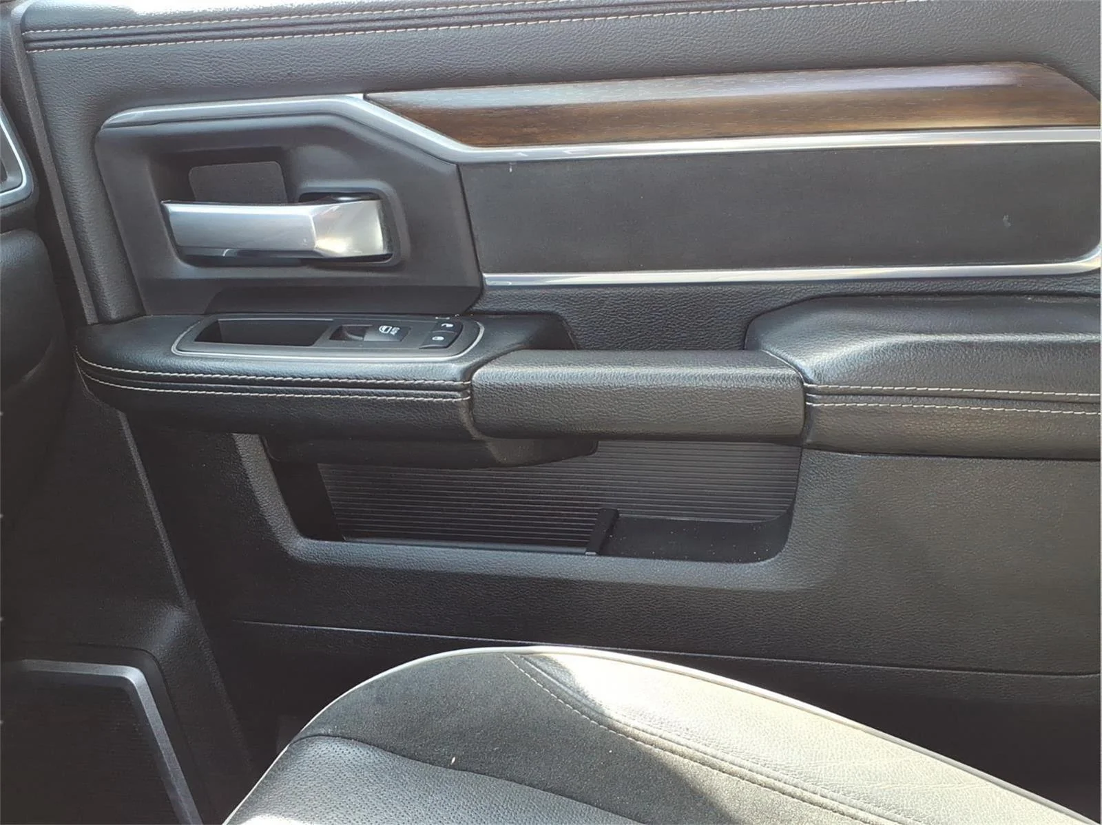 Used 2024 Bright White Clearcoat Ram Laramie image 22