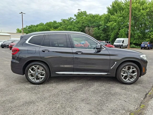Used 2021 Gray BMW xDrive30i image 12