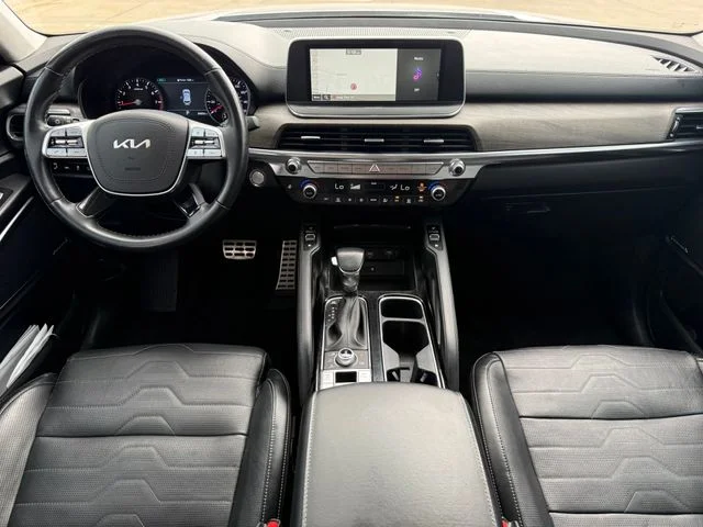 Used 2022 White Kia SX image 24