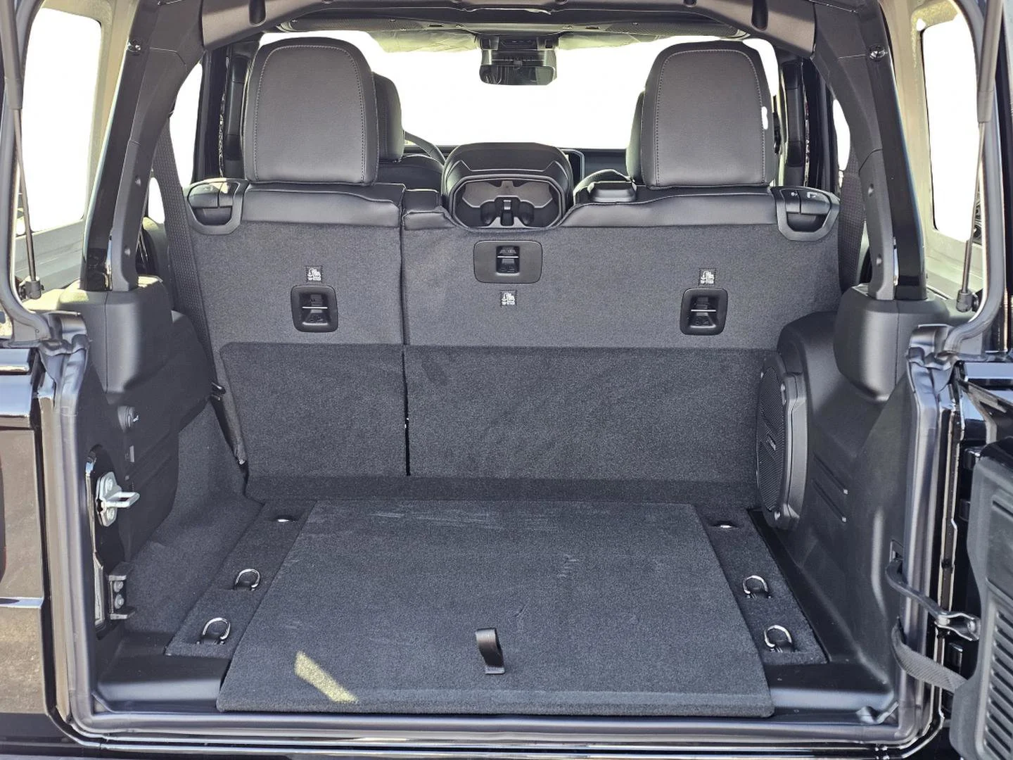 New 2026 Black Clearcoat Jeep Sahara image 12