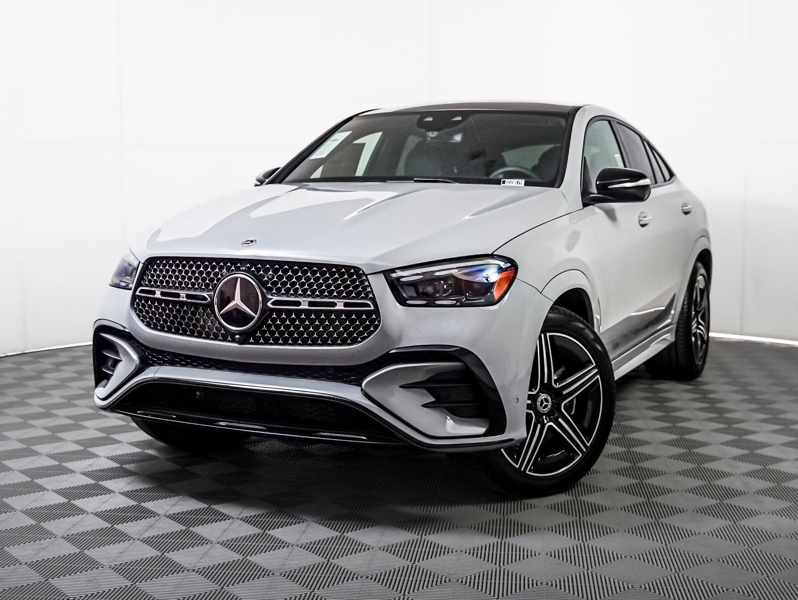 New 2026 MANUFAKTUR Alpine Grey Mercedes-Benz GLE 450 image 1