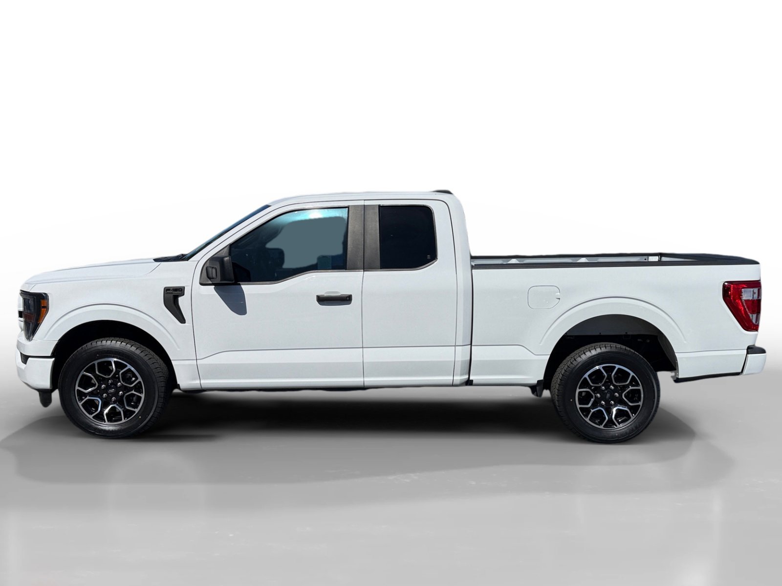 Certified Used 2023 Oxford White Ford XL image 2