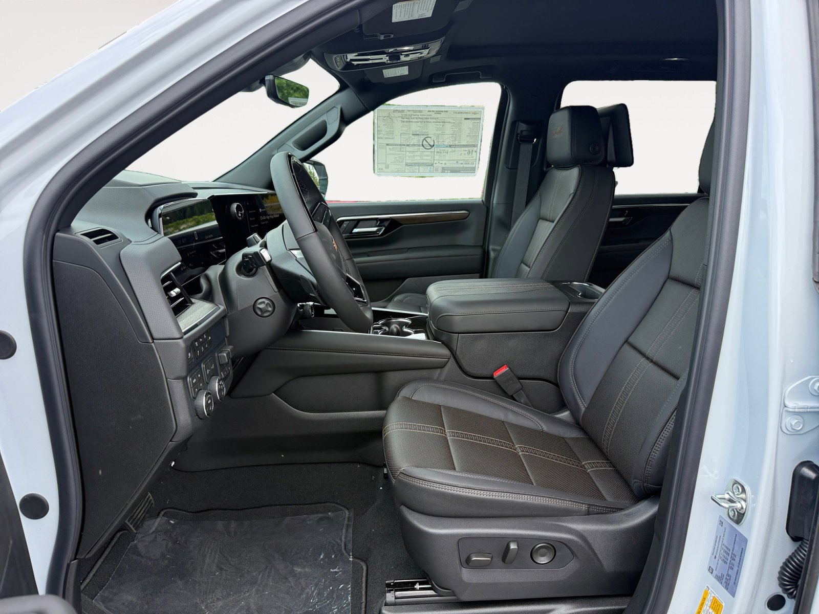 New 2026 Polar White Tricoat Chevrolet High Country image 10