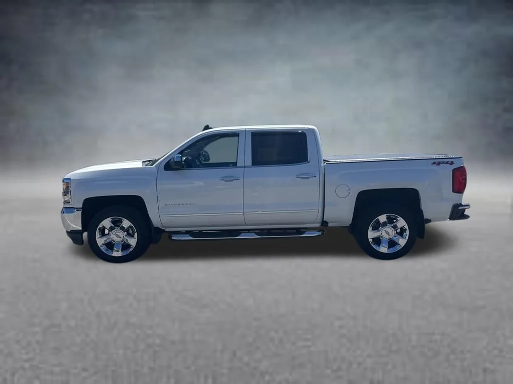 Used 2018 IRIDESCENT PEARL TRICOAT Chevrolet LTZ image 2