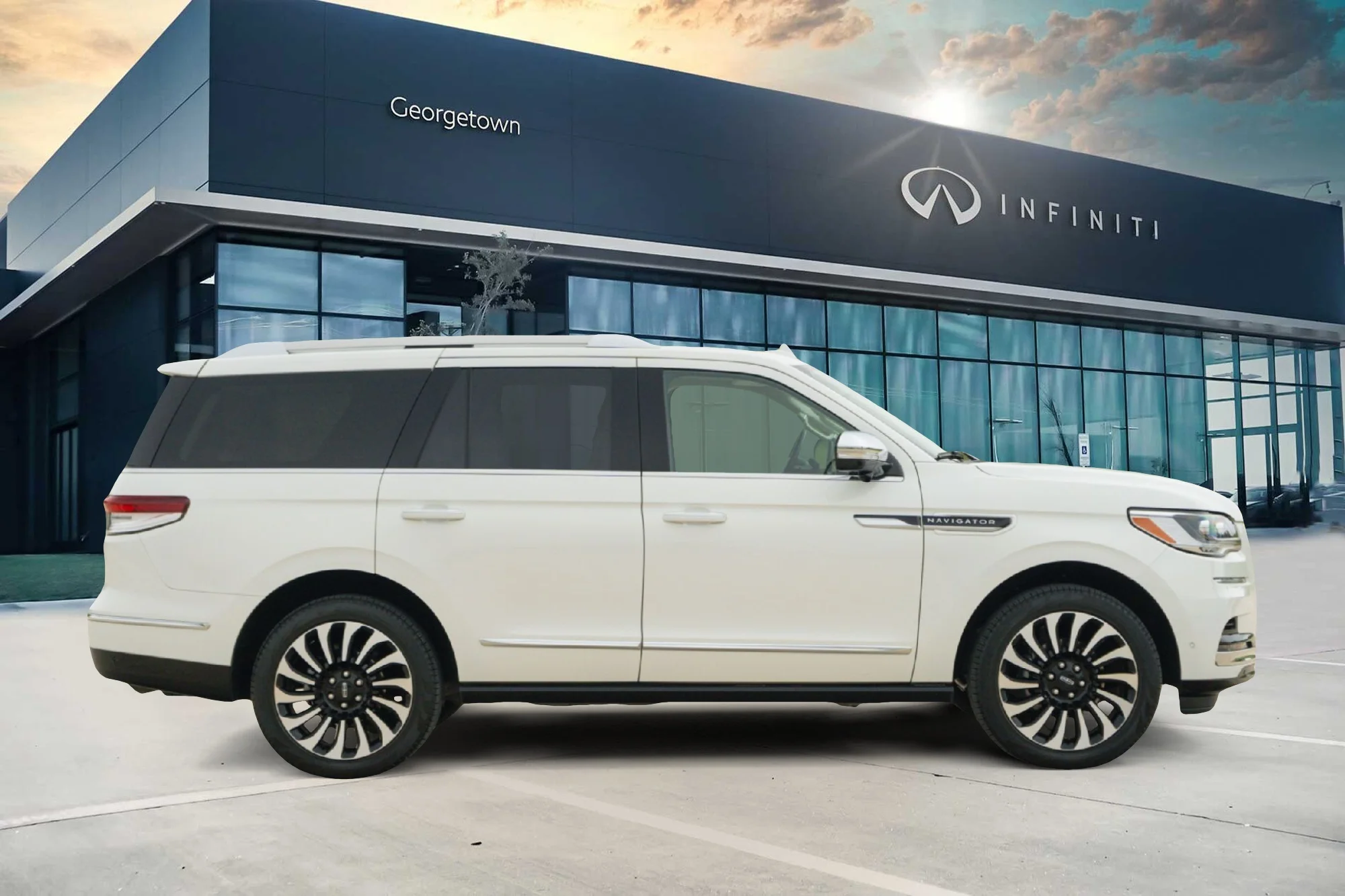 Used 2024 White Lincoln Black Label image 3