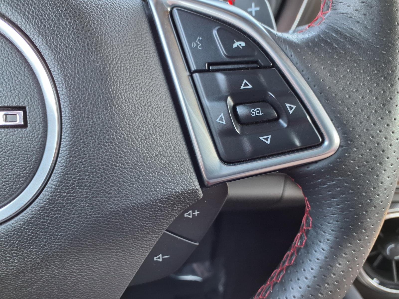 Used 2018 Silver Chevrolet 2LT image 14