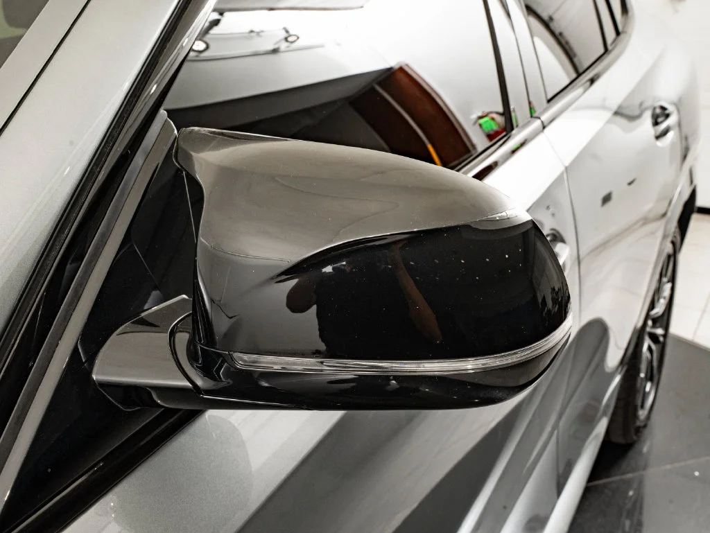 Used 2024 Skyscraper Gray Metallic BMW M60i image 16