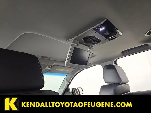 Used 2016 White Chevrolet LTZ image 21