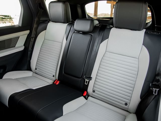 New 2024 Silicon Silver Land Rover SE image 20