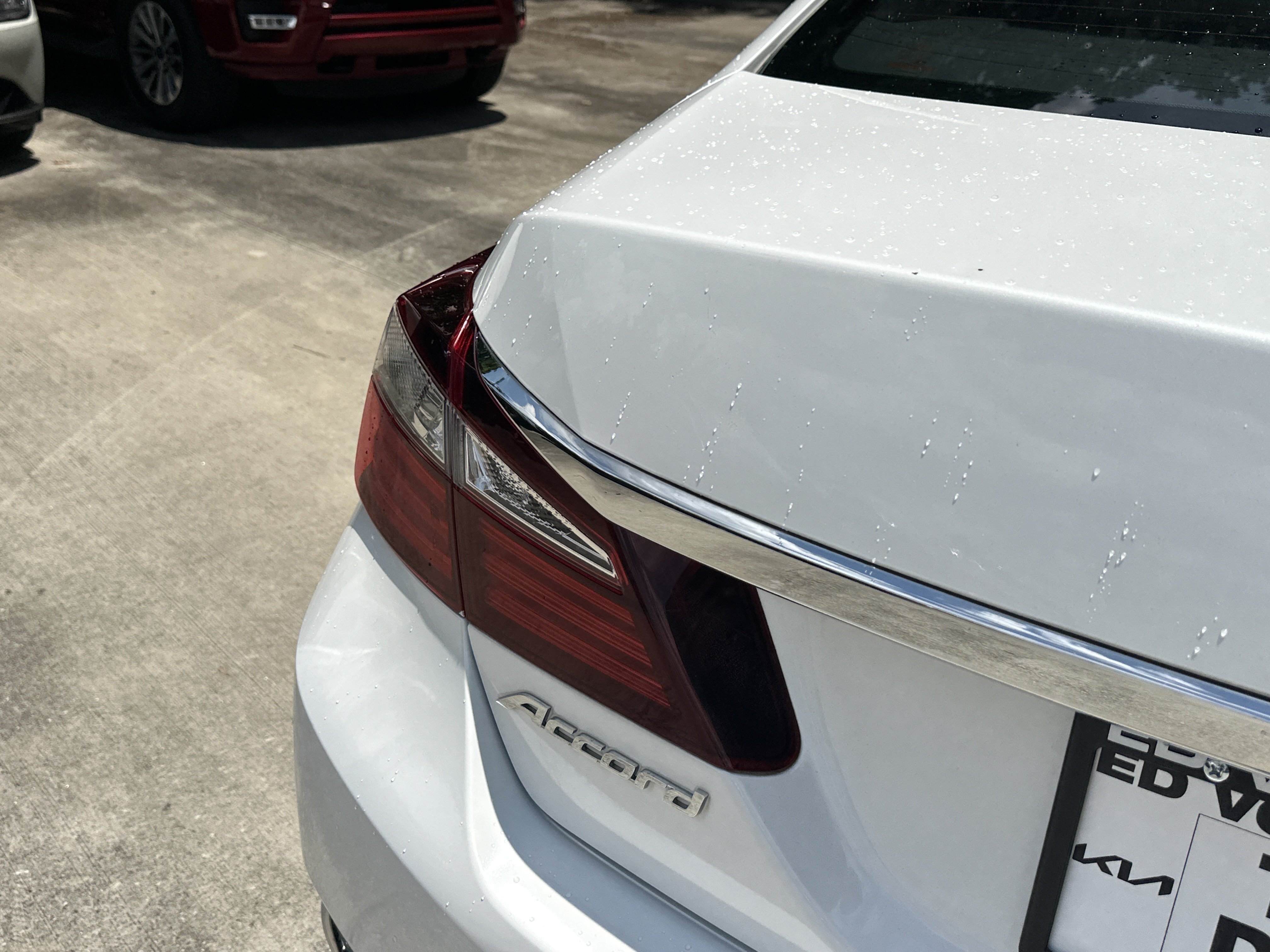 Used 2016 White Orchid Pearl Honda EX image 19