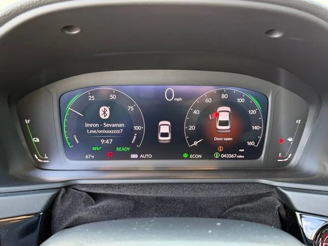 Used 2023 Gray Honda EX-L image 25